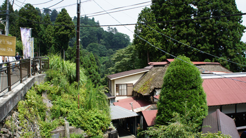 秋山荘外観