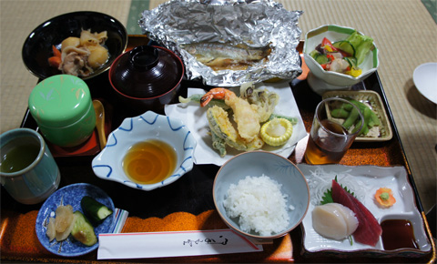 秋山荘の夕飯