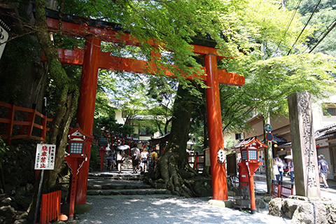 貴船神社